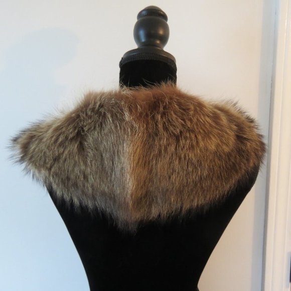 Genuine Raccoon Collar - Picture 3 of 8